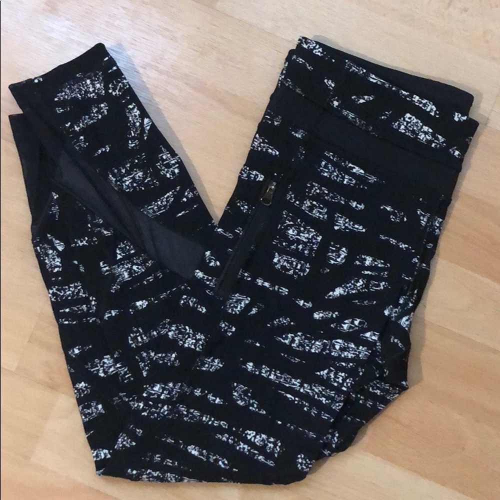 Lululemon 7/8 leggings excellent condition
